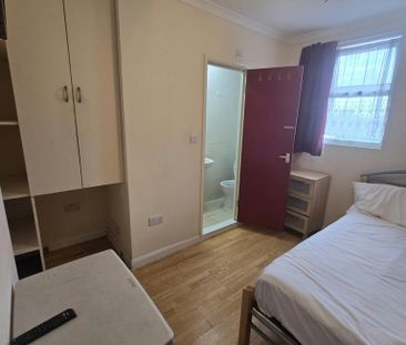 3 bedroom property to rent - Photo 5