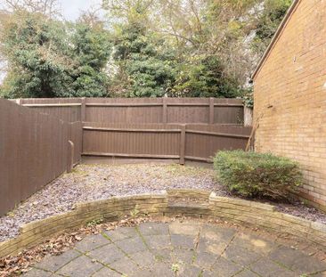 2 bedroom end of terrace house to rent - Photo 6