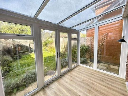 Coppice Grove, Hailsham, East Sussex, BN27 - Photo 1