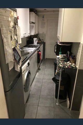 Room in a Shared House, Cannon Place, BN1 - Photo 2