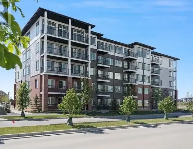 Beautiful 2 bedroom condo | 2318 - 395 Skyview Parkway Northeast, Calgary - Photo 1