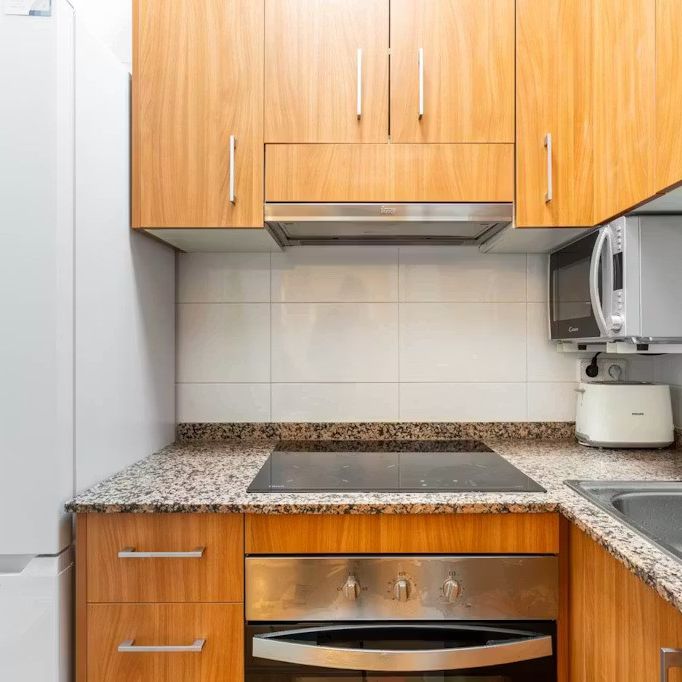 Travessia de Sant Antoni, Barcelona, Catalonia 08012 - Photo 1