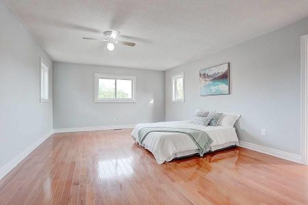 For Lease - 57 Yorkland Street, Richmond Hill, Ontario - Photo 3