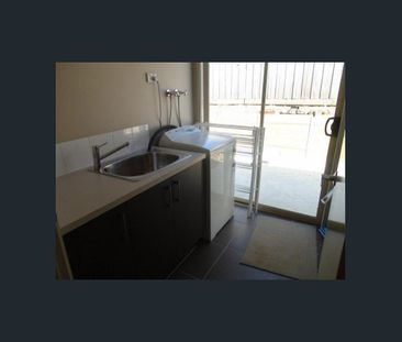 Prime student location - Photo 5