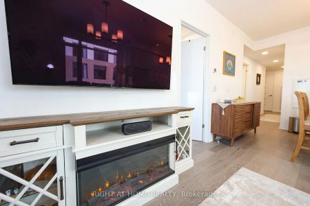 8 Beverley Glen Boulevard #D433 - Photo 5