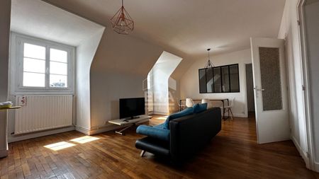Appartement de 3 pièces à louer meublé situé en centre ville de Compiègne - Photo 2