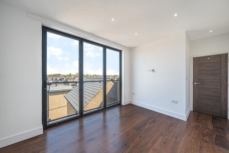 Garratt Lane, London, SW17 - Photo 2