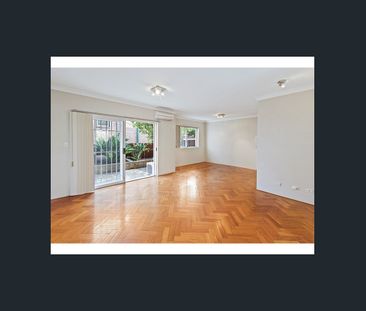 IDEAL POSITION - Two Bedroom Boutique Townhouse - Photo 4