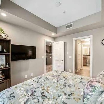 Beautifully Updated Condo - Photo 3