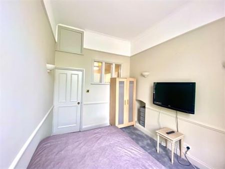 2 Bed Flat, Queen's Gate, SW7 - Photo 4