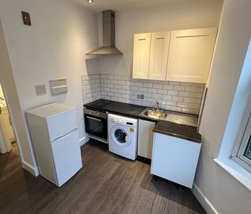 Studio Flat, Quadrant Road, CR7 - Photo 3