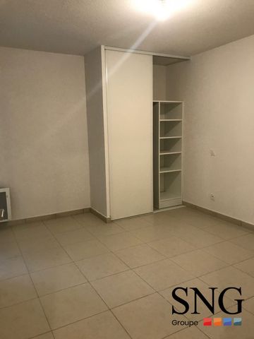 T2 AVEC TERRASSE ET PARKING - Photo 2