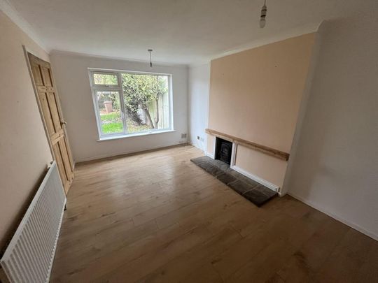 2 bedroom semi-detached bungalow to rent - Photo 1