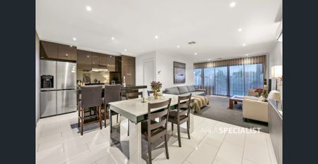 Modern & Spacious Townhouse in the Heart of Springvale - Photo 4