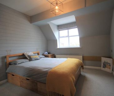 1 bedroom Flat To Let - Photo 3