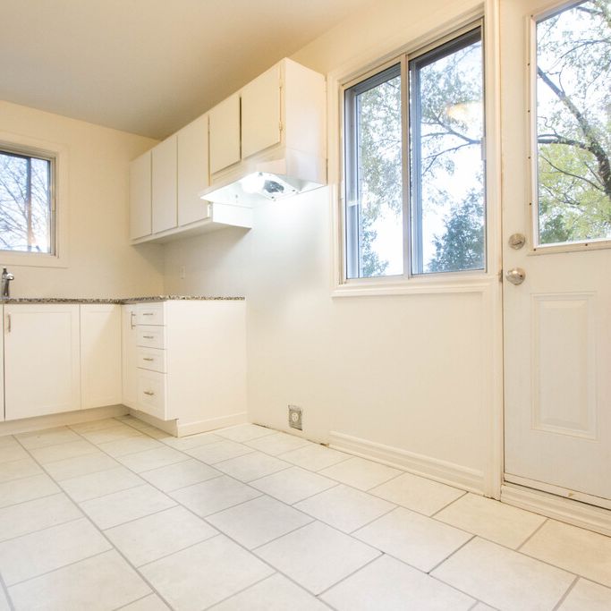 Pierrefonds – Splendide 4 ½ Rénové - Photo 1
