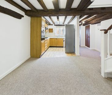 Farm House to rent on - Photo 3