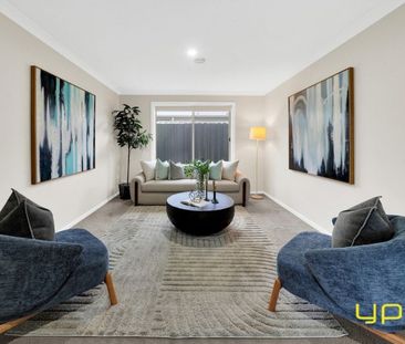 Don’t miss this stunning family rental in Lynbrook! - Photo 3