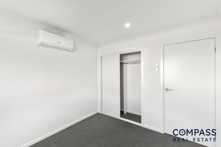 27 Illustration Avenue, Mambourin VIC 3024 - House For Rent | Domain - Photo 2