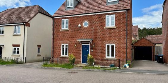 5 bedroom detached house to rent - Photo 3