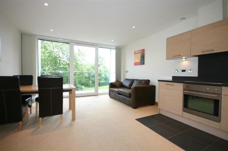 Studio to rent - Photo 2