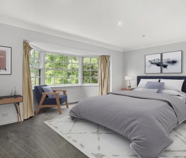 Spacious Family Home in Leafy Castlecrag - Photo 3