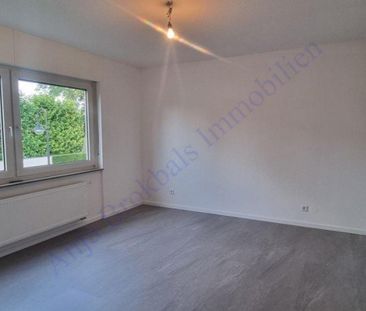Modernisiert, zentral, ruhig, kl. Garage, 4 ZKB Balkon, Obergeschos... - Photo 3
