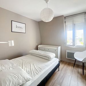 Appartement à louer - REIMS - RUE DE VENISE - Photo 2
