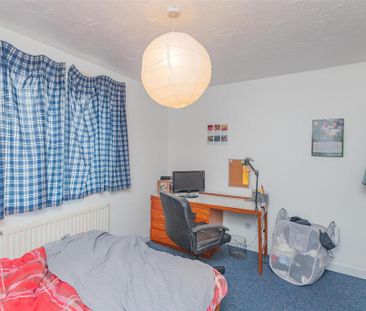 5 bedroom house to rent - Photo 2