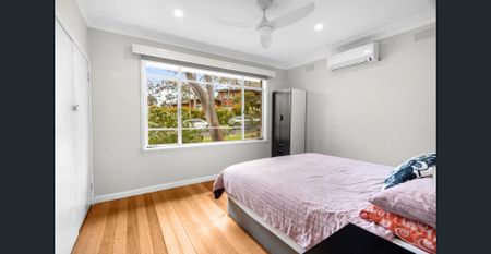 Conveniently Located! - Photo 5