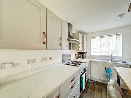 3 bedroom detached to rent Woodhouse Drive, Kenilworth, CV8 - Photo 3