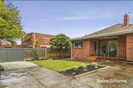 1 Mangalore Street, Travancore, VIC 3032 - Photo 3