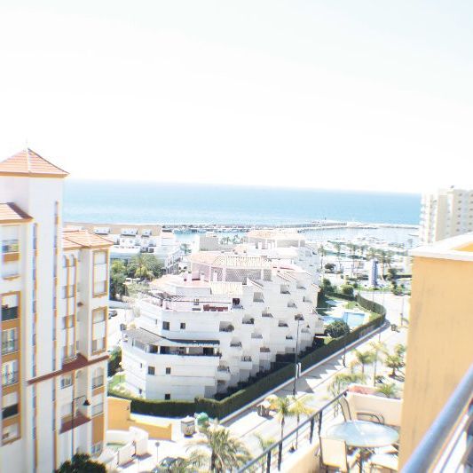 Atico en alquiler en Estepona - Photo 1