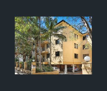 3-bedroom Apartment in sought-after location - Photo 3