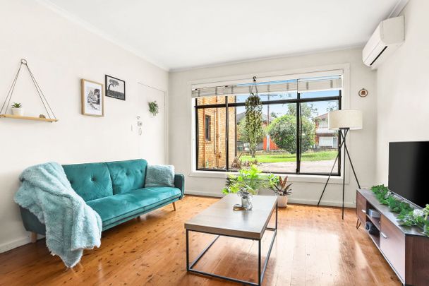 Ground Floor 2 Bedroom Apartment: Moments Away From Narwee Train Station - Photo 1