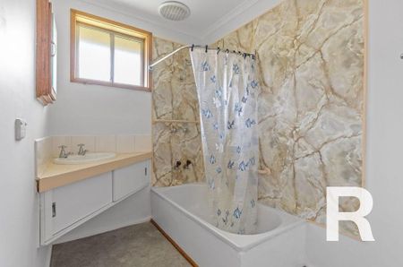 24 Castlemain Road, Ravenswood TAS 7250 - House For Rent - $450 | Domain - Photo 4