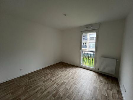 Location appartement 3 pièces, 63.00m², Ozoir-la-Ferrière - Photo 2