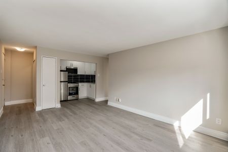 Cartier Apartments - Photo 2