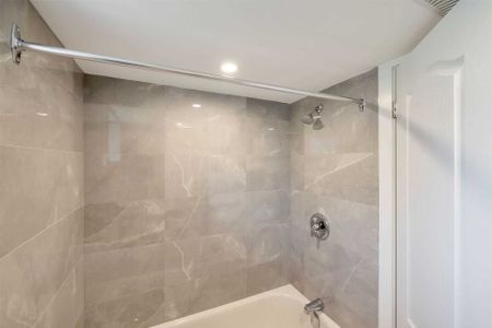 For Lease - 726 Windermere Avenue Unit# B1, Toronto, Ontario - Photo 4