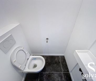 Gerenoveerde woning met 3 slaapkamers in Drongen met kwalitatieve a... - Photo 4