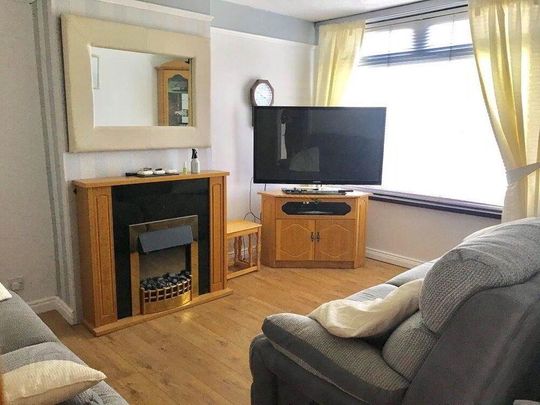 48 Davys Street, Carrickfergus, BT38 8BN - Photo 1