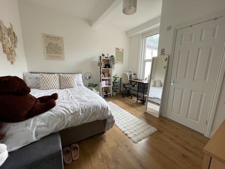 3 Bed Flat, Tennyson Road, SO17 - Photo 4