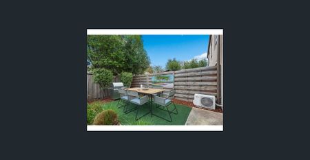 Modern & Cozy 1-Bedroom Apartment in Frankston - Photo 4