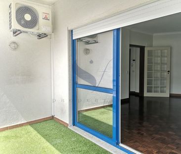 2 room luxury Apartment for rent in Cascais e Estoril, Portugal - Photo 3