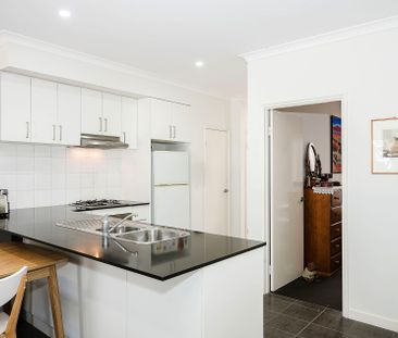 FURNISHED & EQUIPPED 3x2 water-front townhouse ! - Photo 3