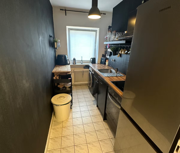 Zentral möbliertes Apartment mit Balkon und Parkplatz 01.02-28.03 - Photo 1