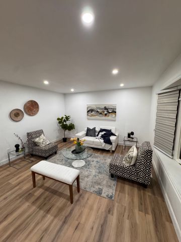 For Lease - 959 Mohawk Road Unit# Main, Hamilton, Ontario - Photo 3