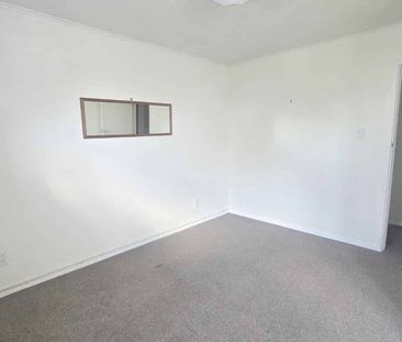 Stunning Two Bedroom Home with Spectacular City Views - Photo 3