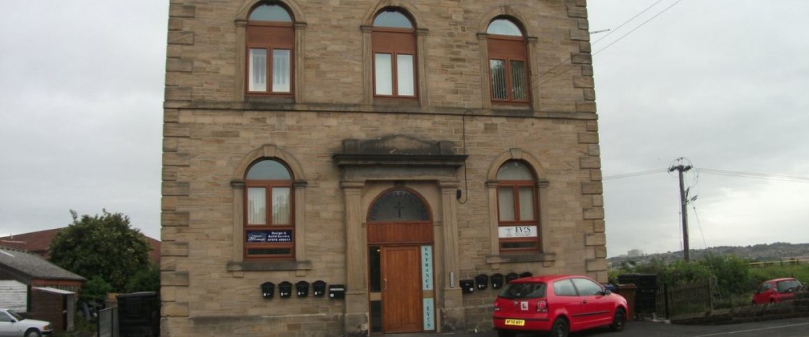 2 bed Apartment - To Let - Photo 1