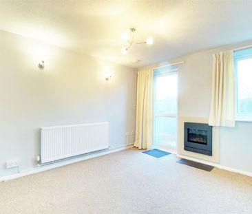 A 1 Bedroom House - Mid Terrace in Bishops Cleeve GL52 8TE - Photo 3